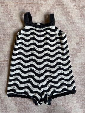 GAP Baby Black and White Striped Crochet Knit Romper size 6-12M